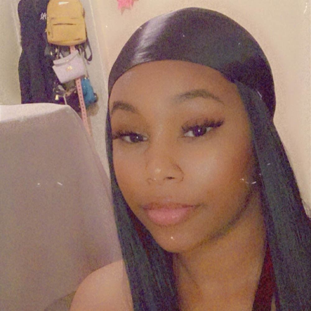 Meet your Posher, Kyora